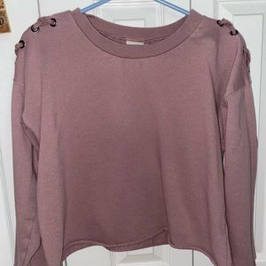 Cropped Sweatshirt with Shoulder detailing